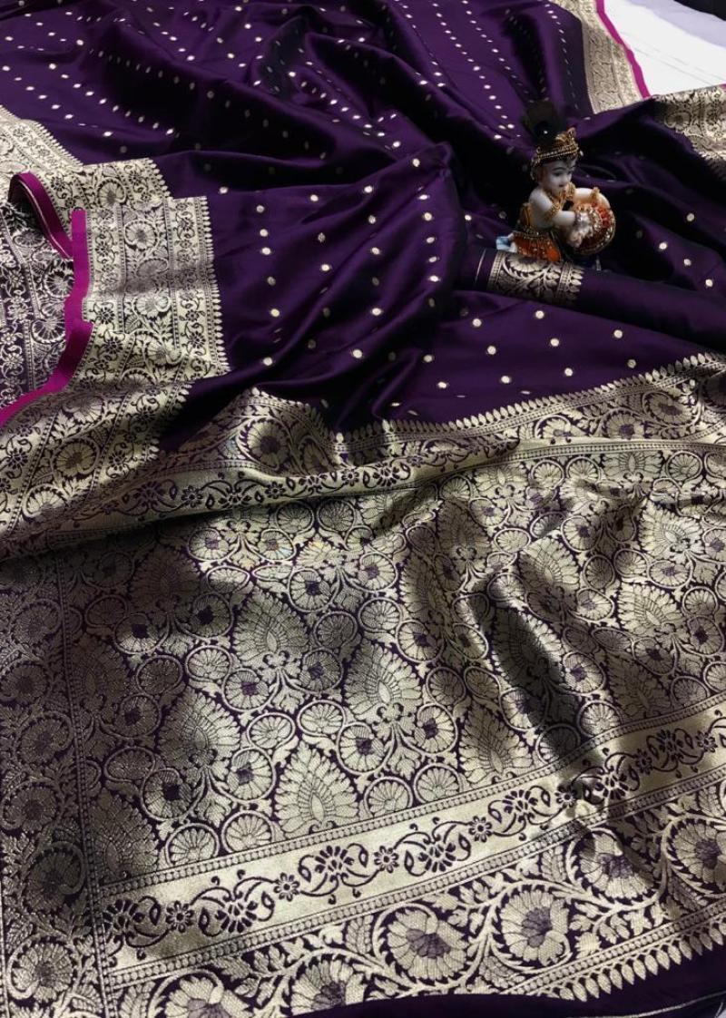 Role OF Banarasi Saree