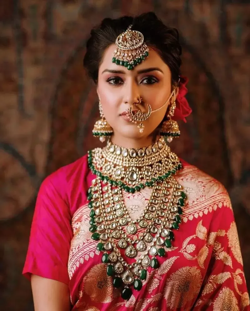 Rajasthani Jwellery for Banarasi Saree